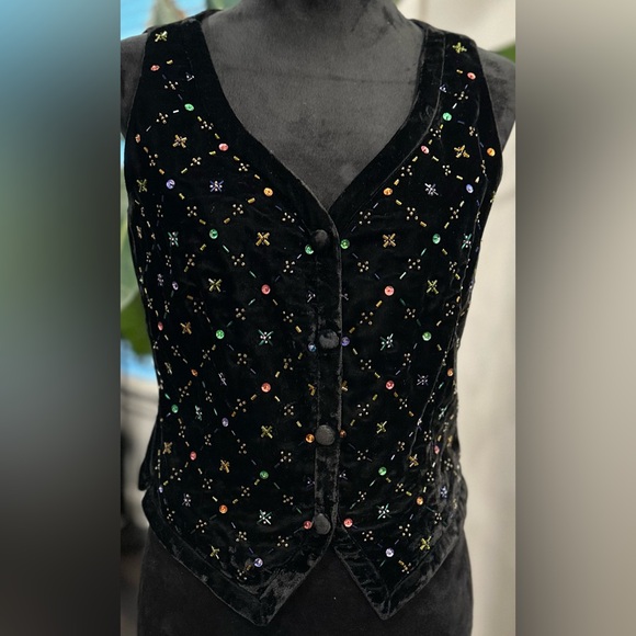 Vintage Banana Republic Velvet Beaded
Vest 90s Flair Size 10 - Picture 2 of 16